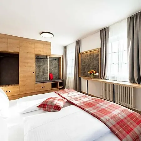 Alte Post Otel Feld am See